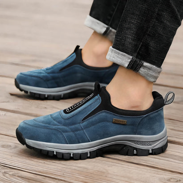Durable Outdoor Safety Shoes with Reinforced Toe Caps