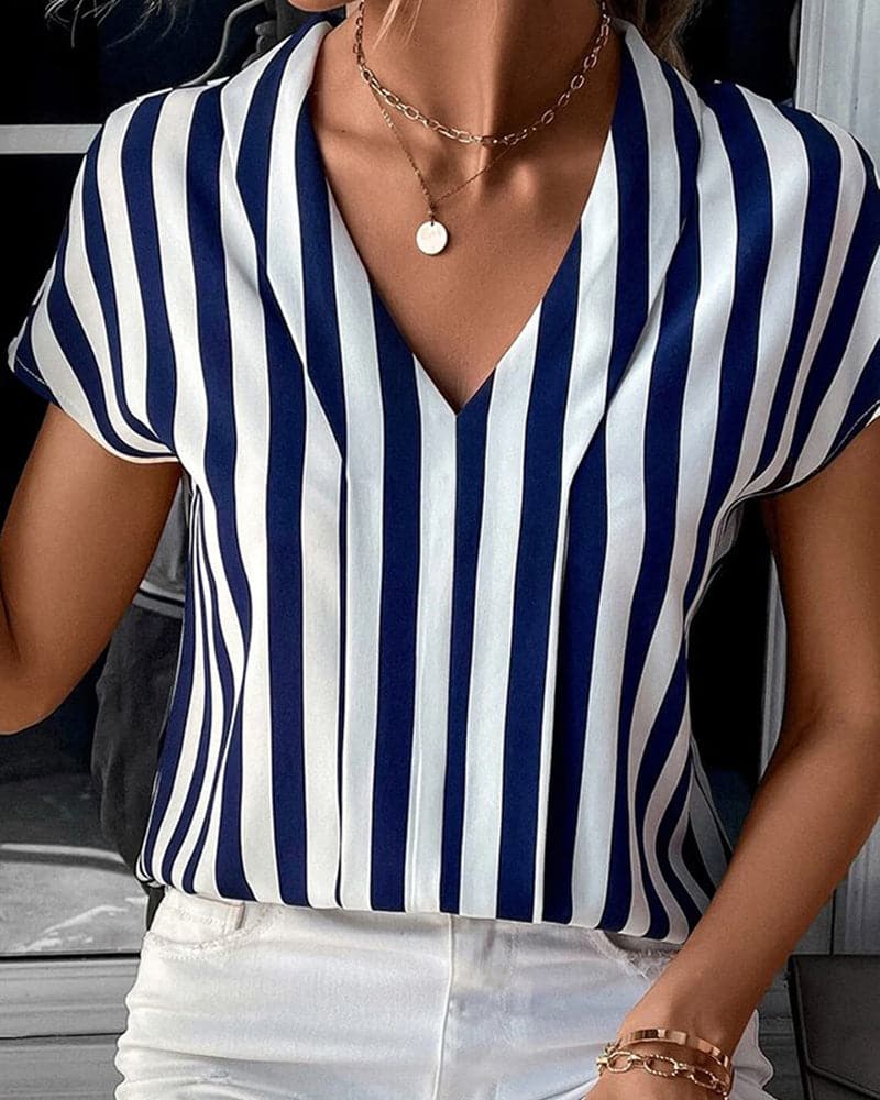 Fenny | Chic V-Neck Everyday Top