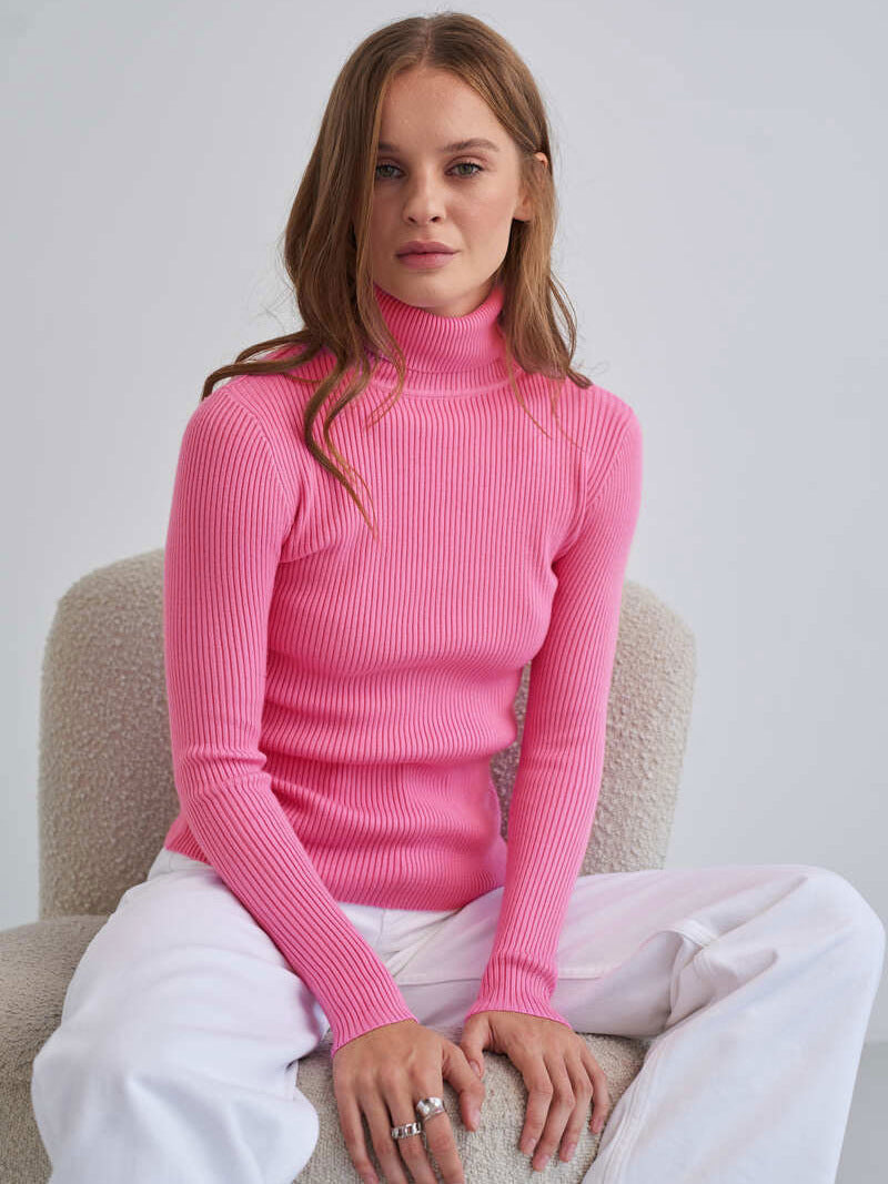 Ava | Winter-Ready Women's Classic Turtleneck Sweater