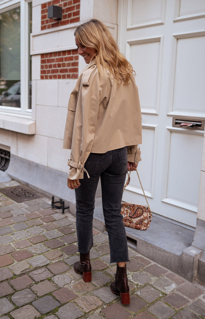 Nina | Elegant Trenchcoat for Women