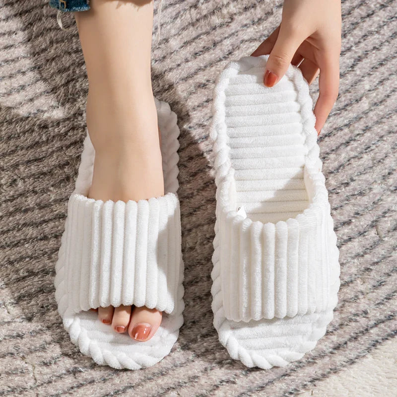 Lily | Open-Toe Unisex Indoor Slippers