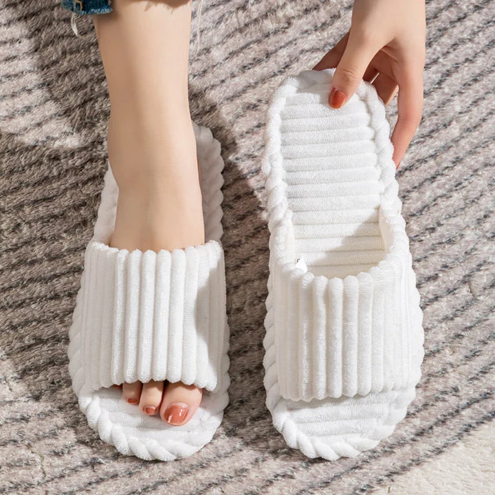 Lily | Open-Toe Unisex Indoor Slippers