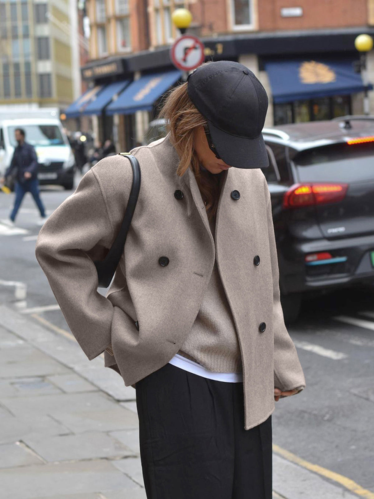 Isla | Trendy Women's Midseason Jacket with Buttons
