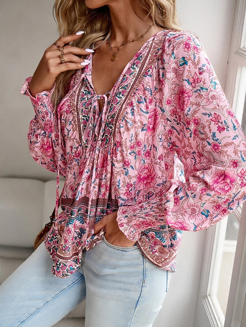 Linda | Chic Floral Top for Sunny Days