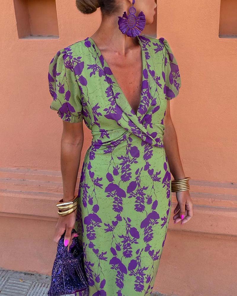 Elegant Floral Dress with Classic Style for Women