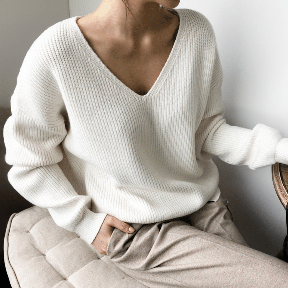 Noa | Cozy V-Neck Knit Sweater for Winter