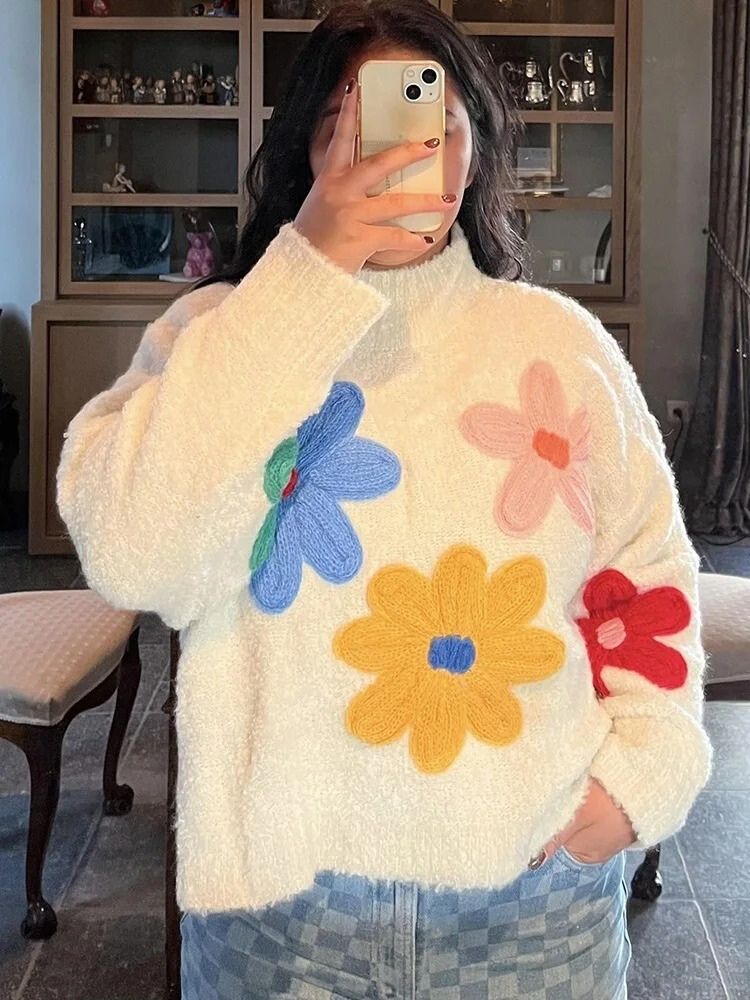 Daisy | Cozy Winter Floral Knit Sweater for Women