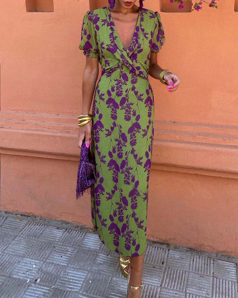 Elegant Floral Dress with Classic Style for Women