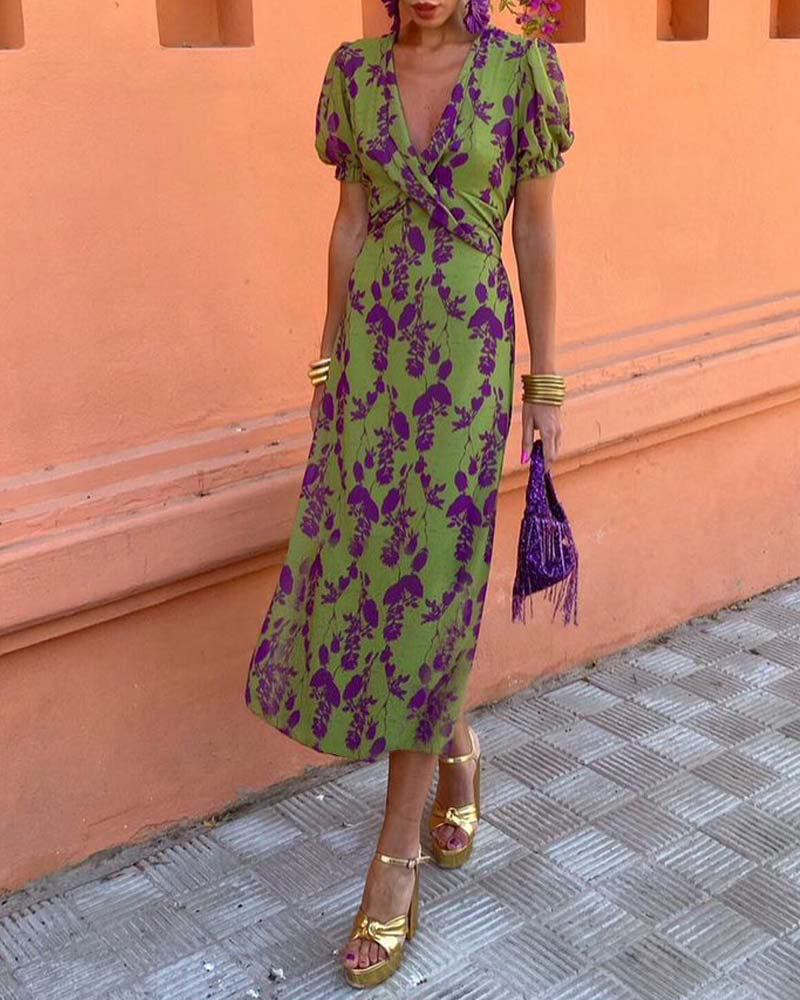Elegant Floral Dress with Classic Style for Women