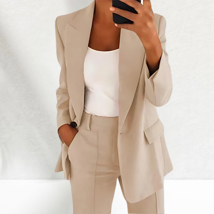 Elegant Jumpsuit with Wide Legs