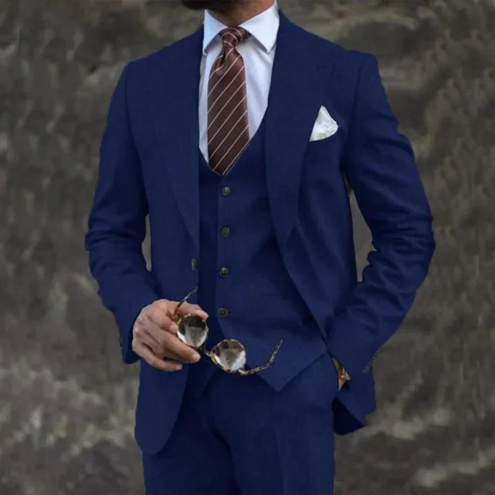 Lightweight Men's Suit, Three-Piece with Turn-Down Collar