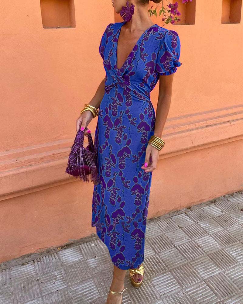 Elegant Floral Dress with Classic Style for Women