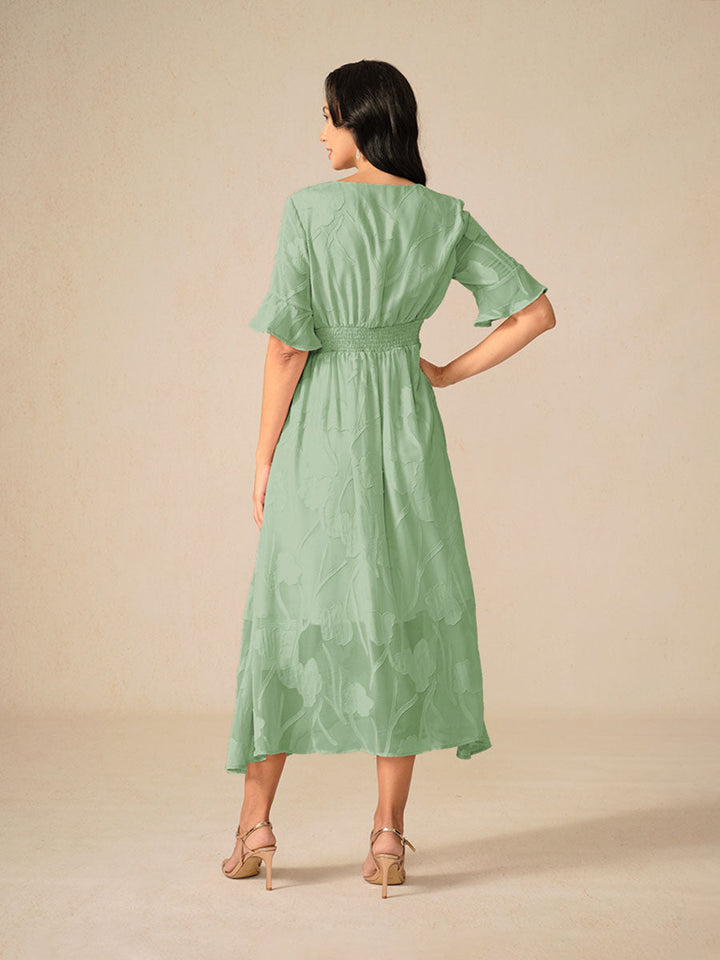 Kyla | Chic Midi Dress with Lace Accents