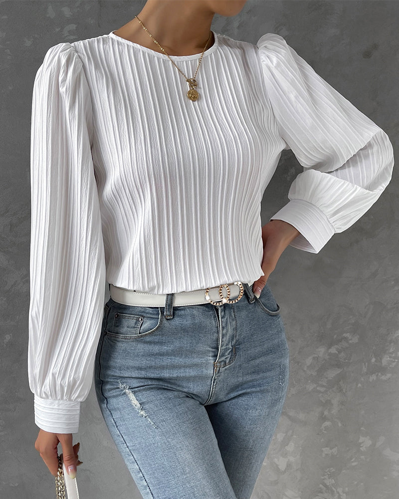 Hannah | Chic Pleated Top with Lantern Sleeves
