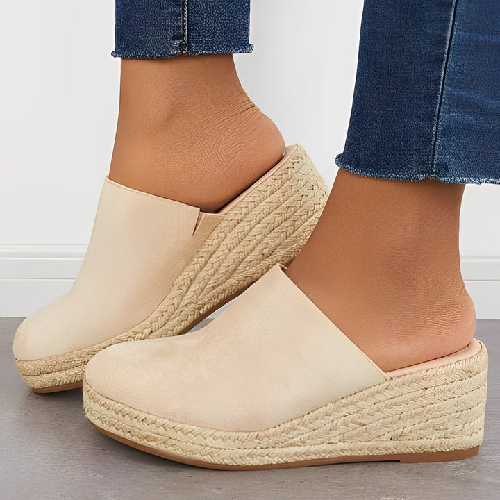 Bella | Chic Travel-Ready Summer Mules