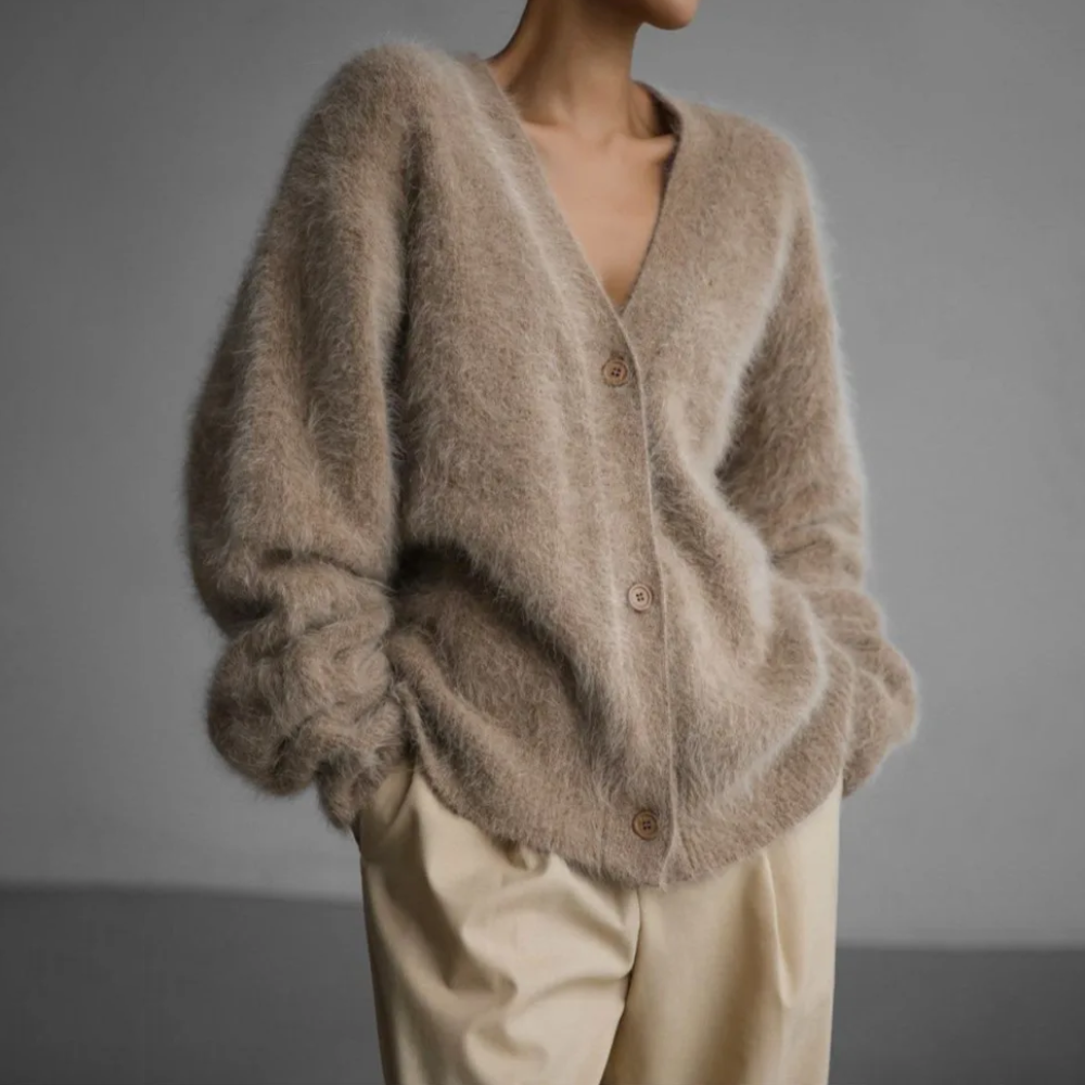Clara | Luxurious Soft Cashmere Sweater for Women