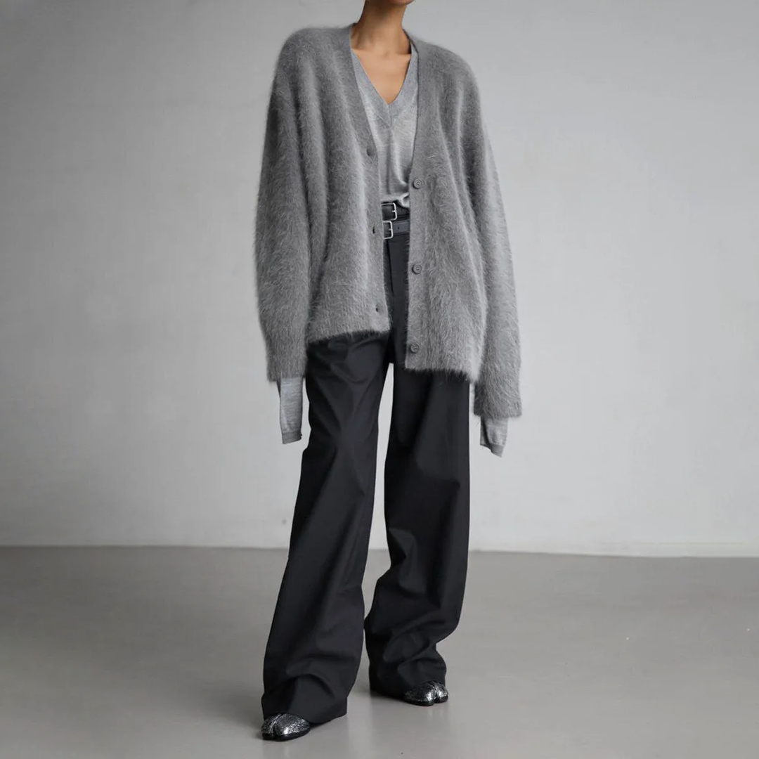 Clara | Luxurious Soft Cashmere Sweater for Women