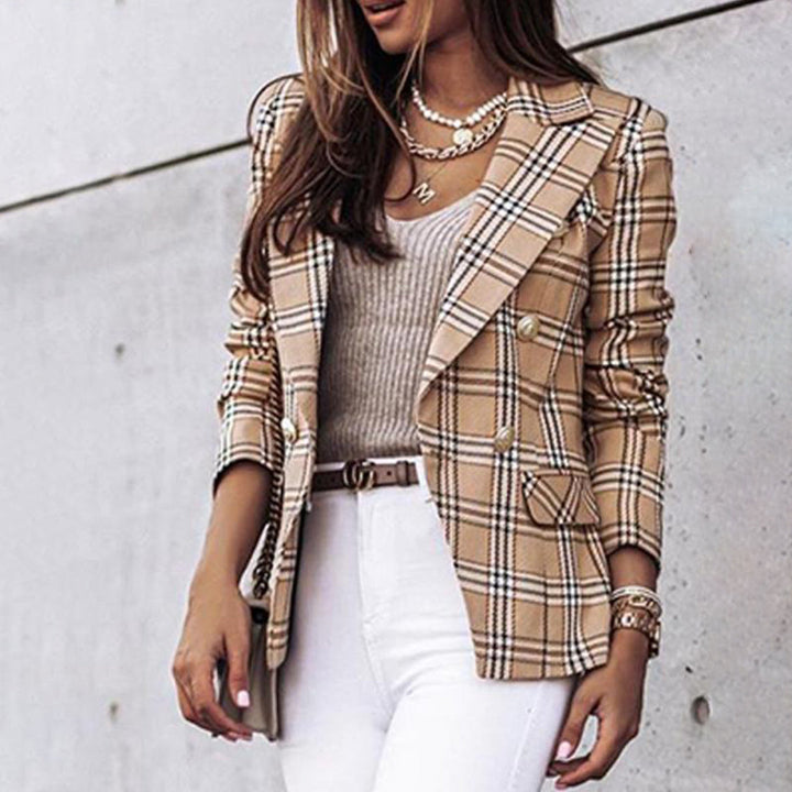 Elegant Women's Blazer for a Sophisticated Look