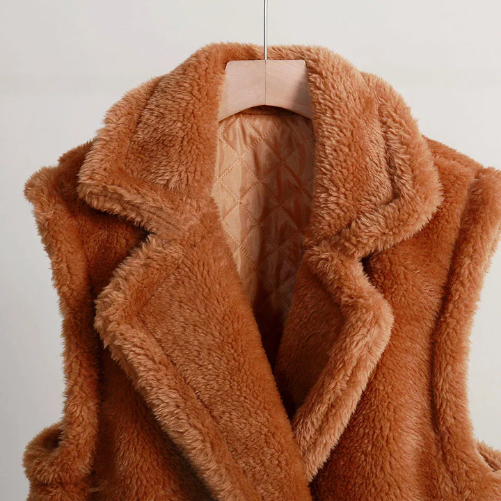 Ava | Sleeveless Teddy Jacket for Layered Look