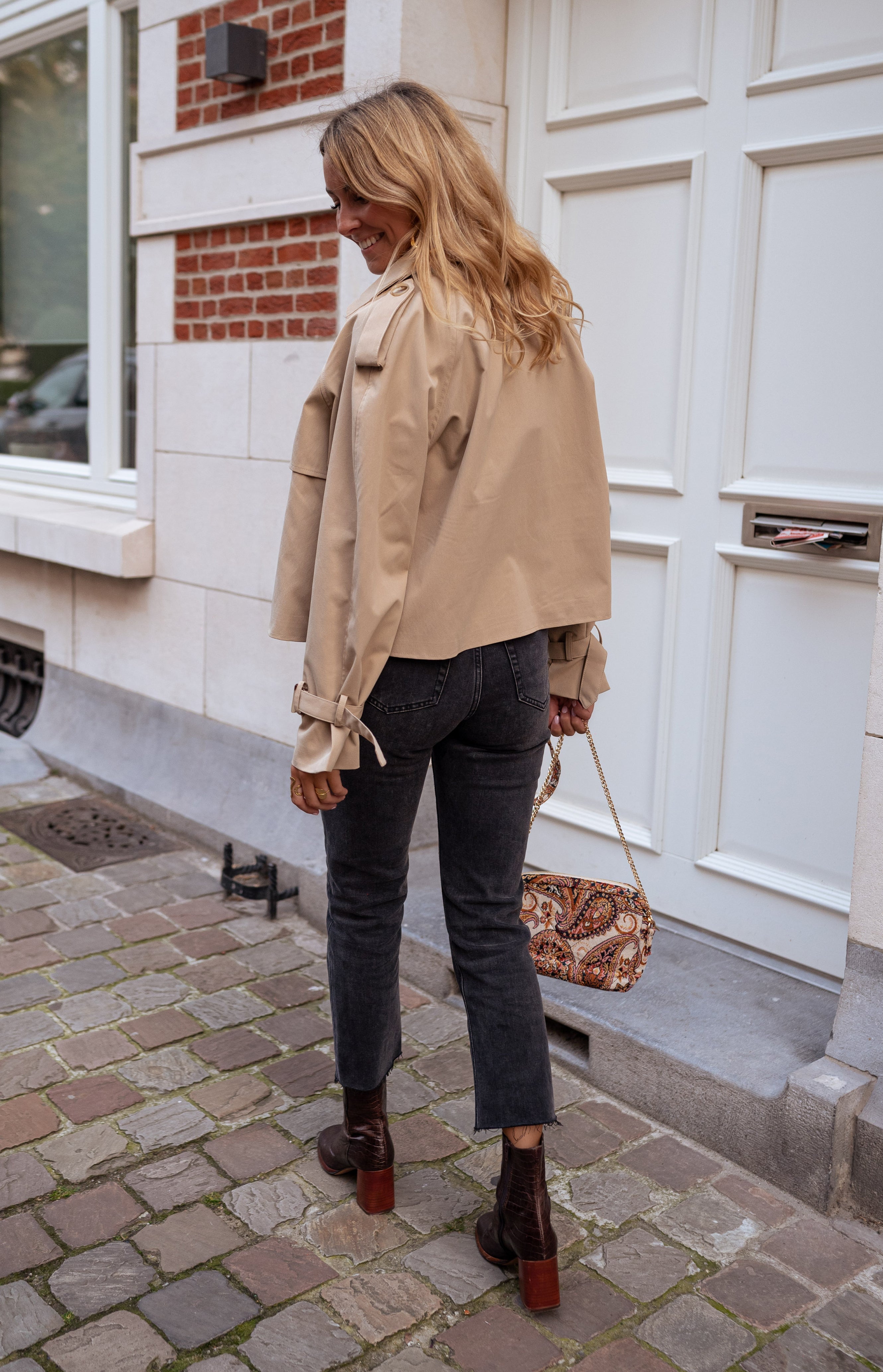 Nina | Elegant Trenchcoat for Women