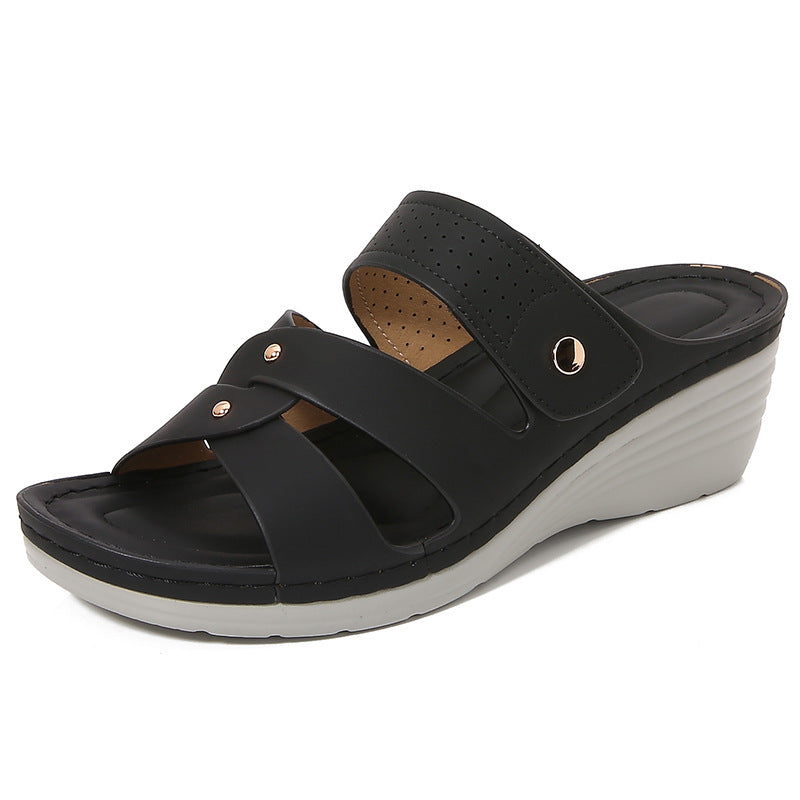 Bonnie | Trendy Studded Sandals with Comfort Sole