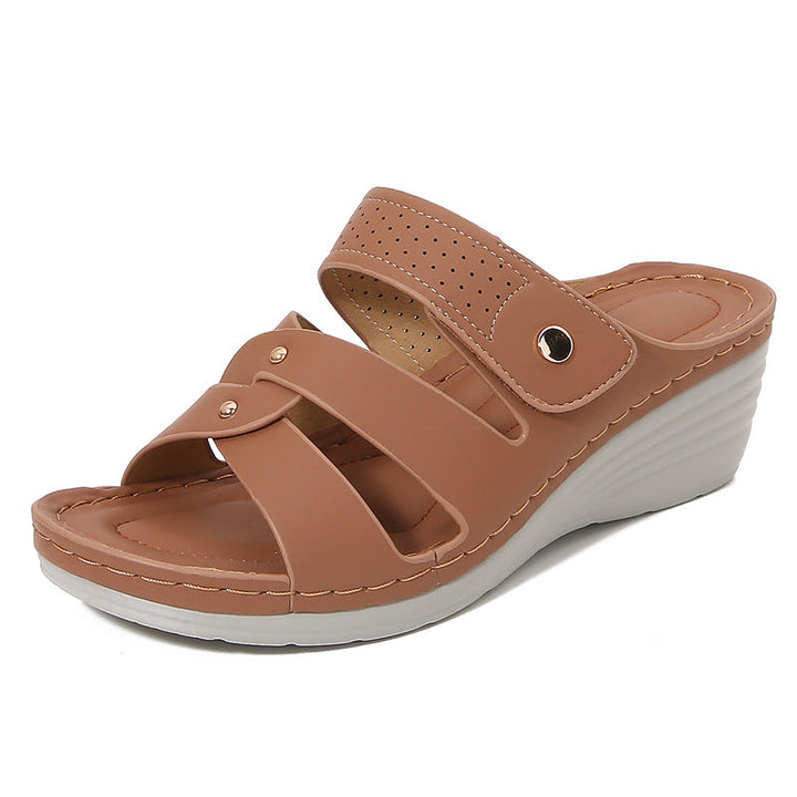 Bonnie | Trendy Studded Sandals with Comfort Sole
