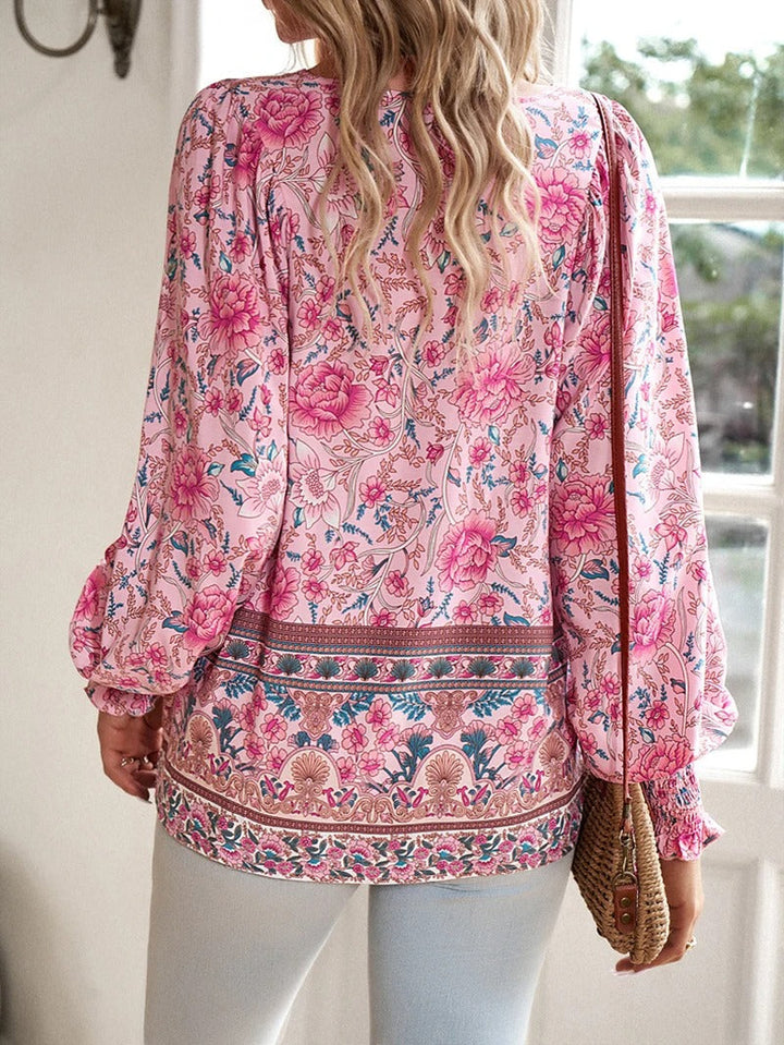 Linda | Chic Floral Top for Sunny Days