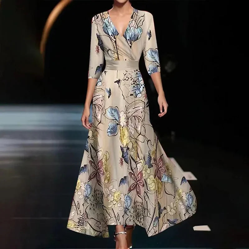 Olivia - Elegant dress with sleeve design