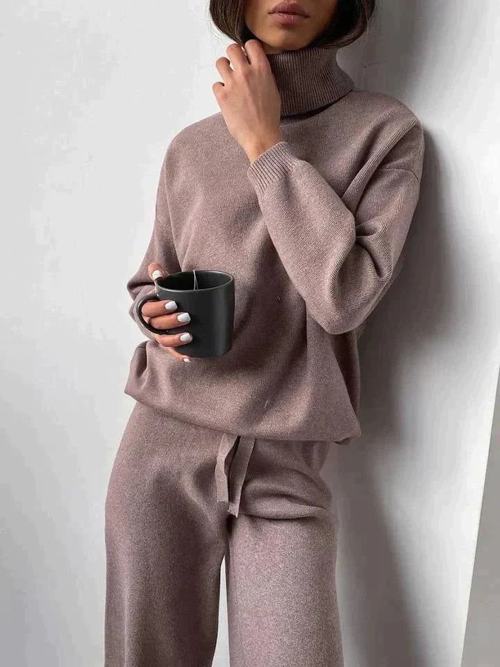 Fae | Chic Pullover and Pants Set