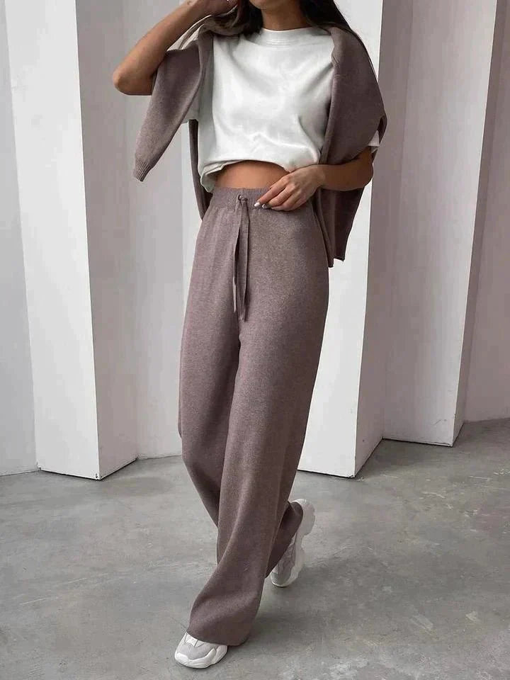 Fae | Chic Pullover and Pants Set